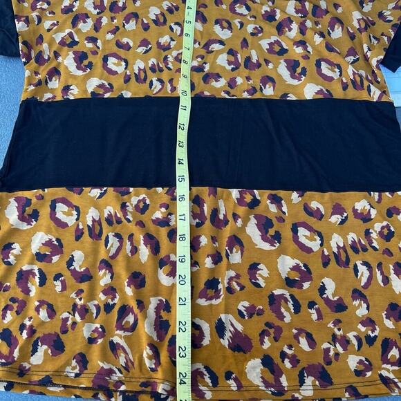 Sew In Love women’s M cheetah print gold with maroon, tan and black. - Picture 8 of 9